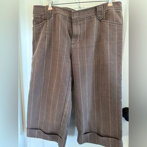 Old Navy capris. Size 12
